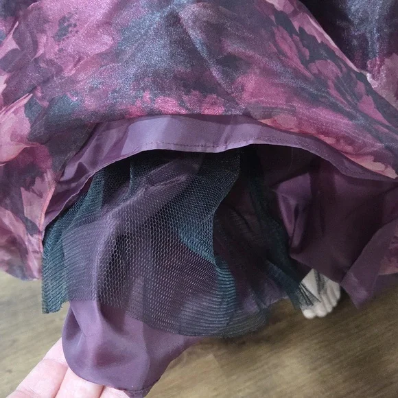 Eliza J Burgundy Dress - Picture 4 of 13